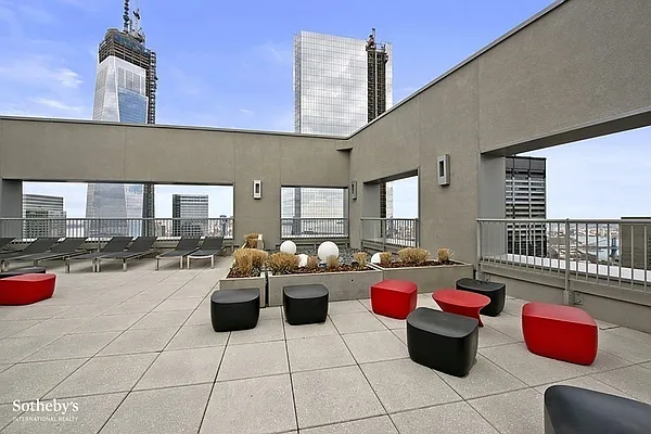 Rented by Sotheby's International Realty | media 20