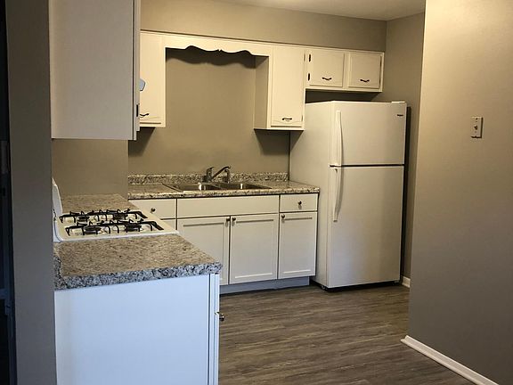 4th image of 229 River Ln Unit 8