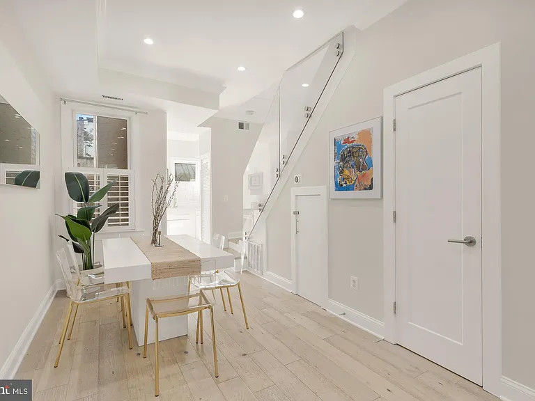 1251 Wylie St NE — Photo 5