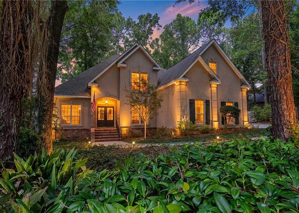 1st image of 104 Pebble Ct