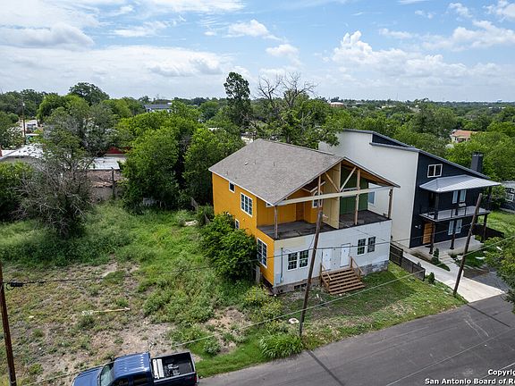 5th image of 108 SPRUCE ST