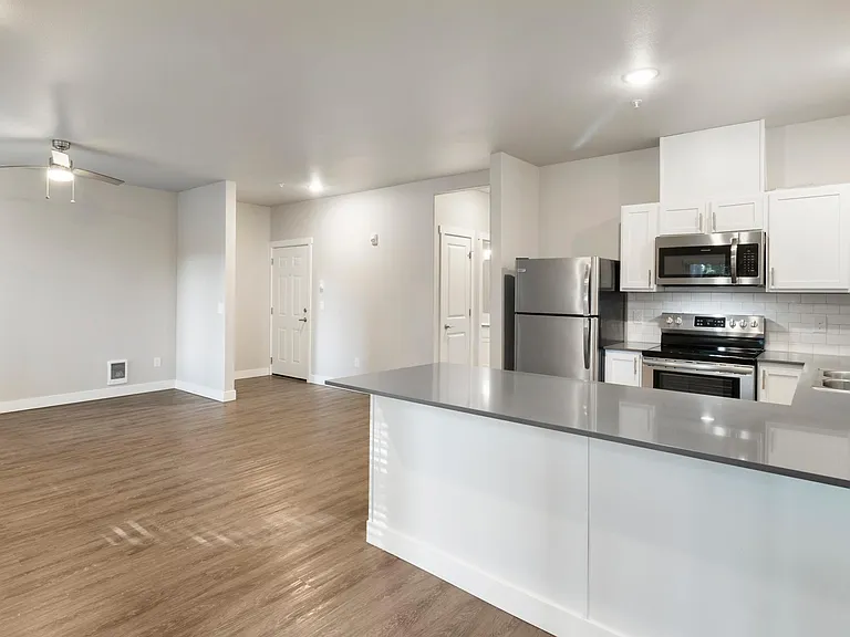 Arbor Crest Apartments — Photo 6
