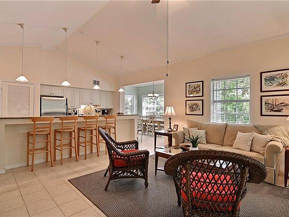 3rd image of 1155 Winding Oaks Cir E APT 103