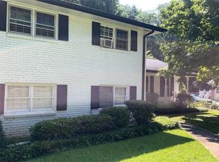 416 Barbashela Dr, Stone Mountain, GA 30088