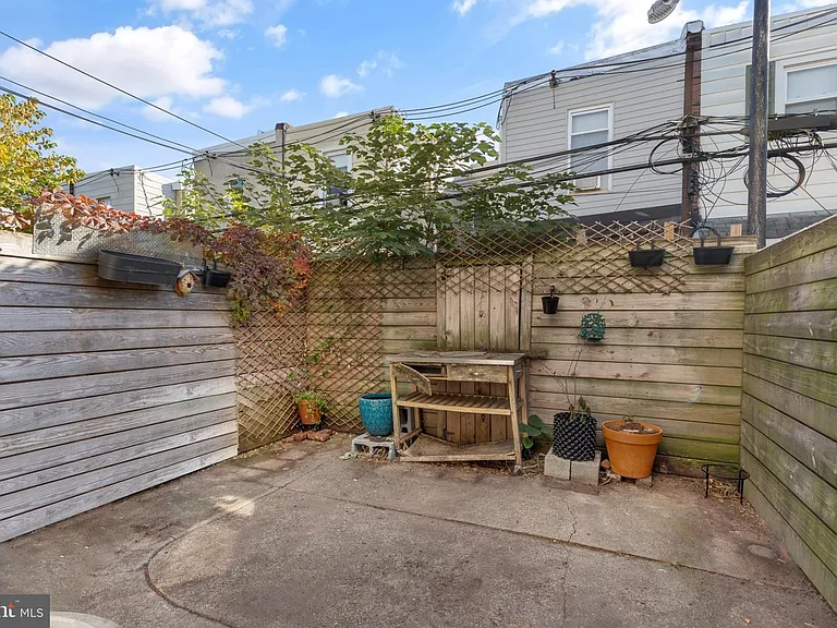1517 S Lecount St — Photo 10