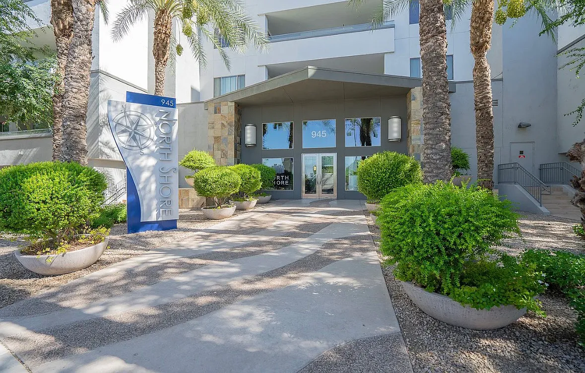 2 bed, 1280 sqft, $2,300 — Photo 1