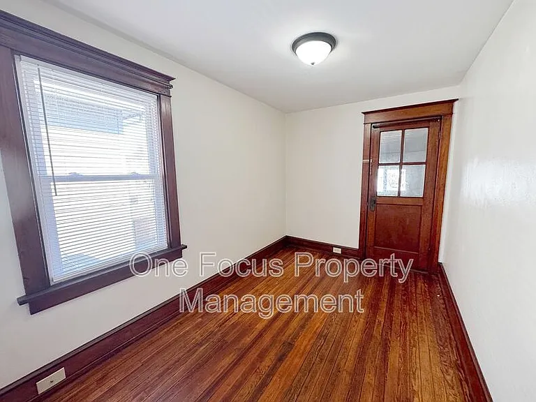 1154 Park Ave — Photo 6