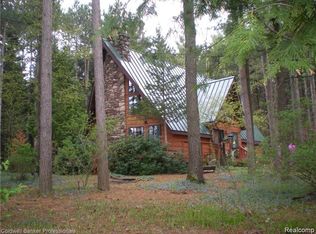 13317 Washburn Rd, Otter Lake, MI 48464