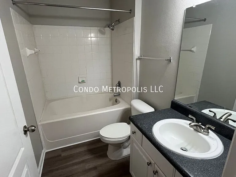 8813 Villa View Cir #108 — Photo 12