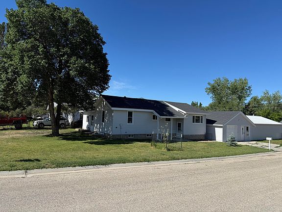 3rd image of 420 S Cummings Ave
