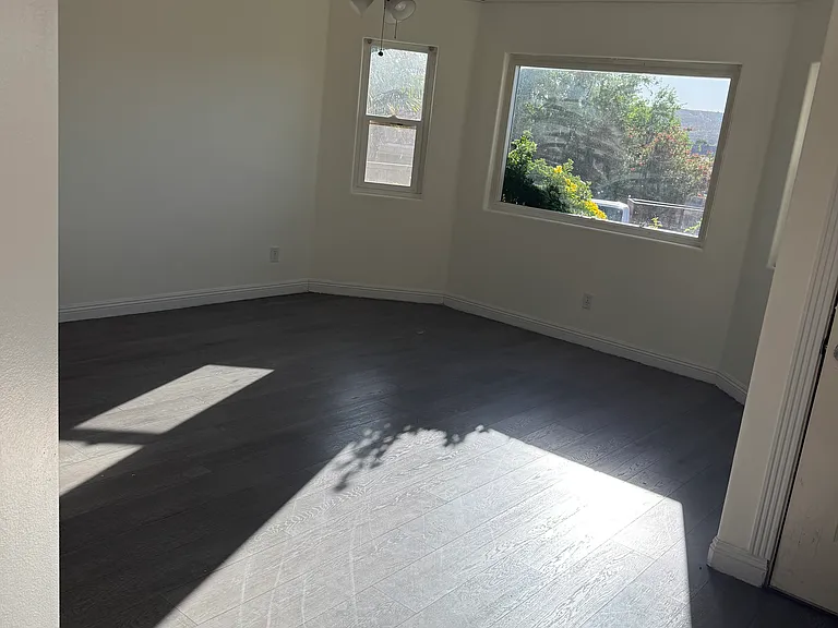 177 W 625 N — Photo 3