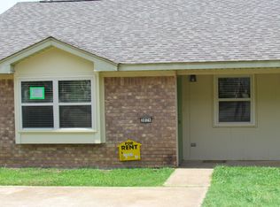 310 Mockingbird Ln, White Oak, TX 75693