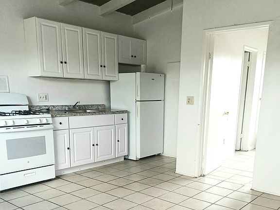 2nd image of 7002 Linda Vista Rd #17