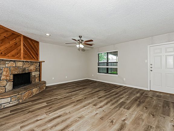 5th image of 933 Lemontree Dr
