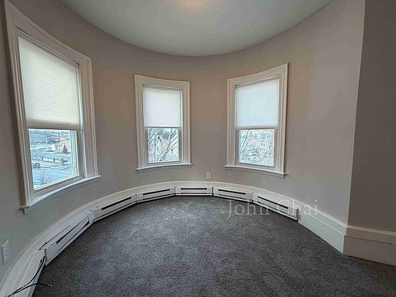 5th image of 592 Cambridge St APT 33
