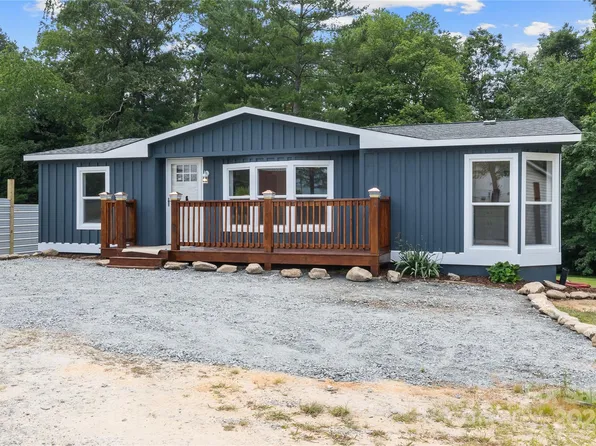 46 Tj Trl, Hendersonville, NC 28792