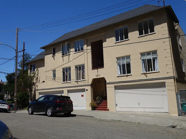 2201 Carroll St — Photo 1