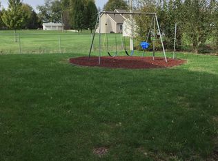 1516 Maine Ave #11066335, Windsor, IL 61957