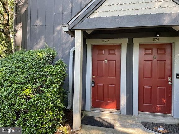 2nd image of 972 Windbrooke Dr #972