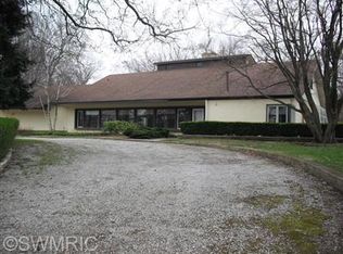 10780 Kruger Rd, New Buffalo, MI 49117