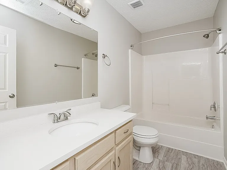 400 Hunters Path Ct — Photo 16