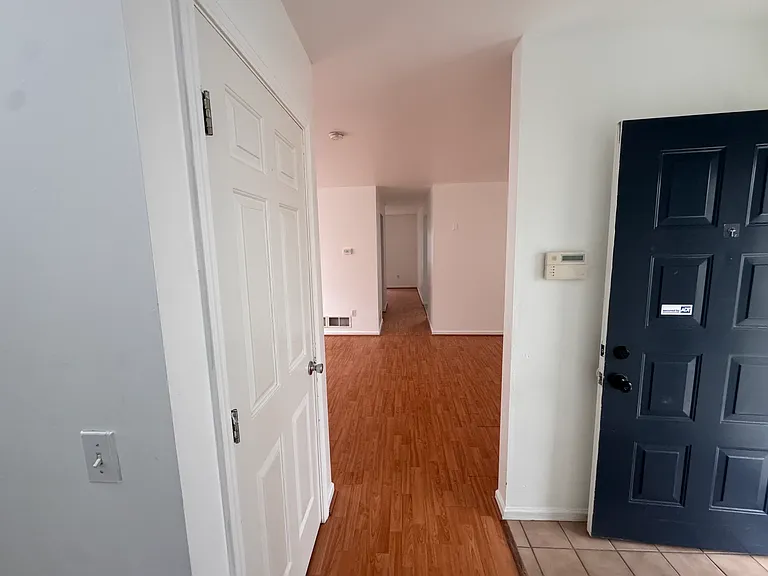 111 Schilling Ln — Photo 7