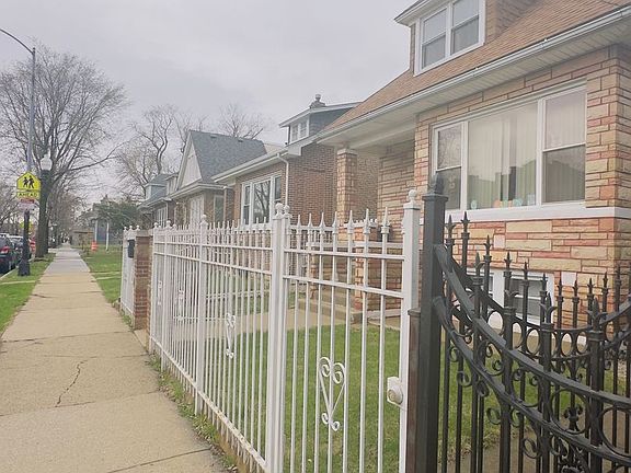 2nd image of 2247 N Laramie Ave