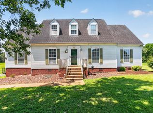 2558 S Mount Pleasant Rd, Greenbrier, TN 37073