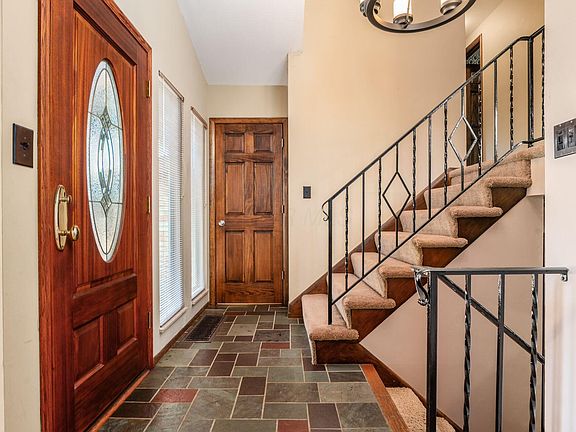 4th image of 3419 Ridgewood Dr