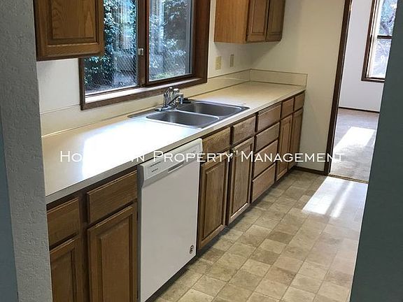 4th image of 3816 15th Ct NE