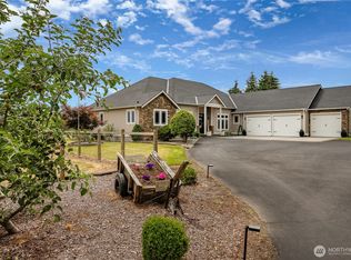 7969 Rodeo Dr, Lynden, WA 98264