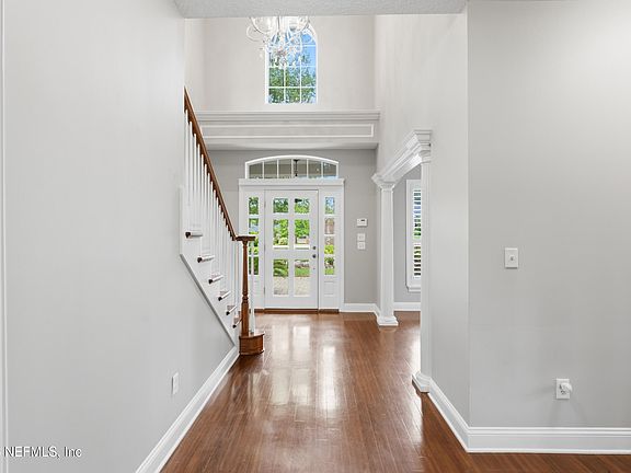 4th image of 1124 VICTORY LAKE DR. Drive