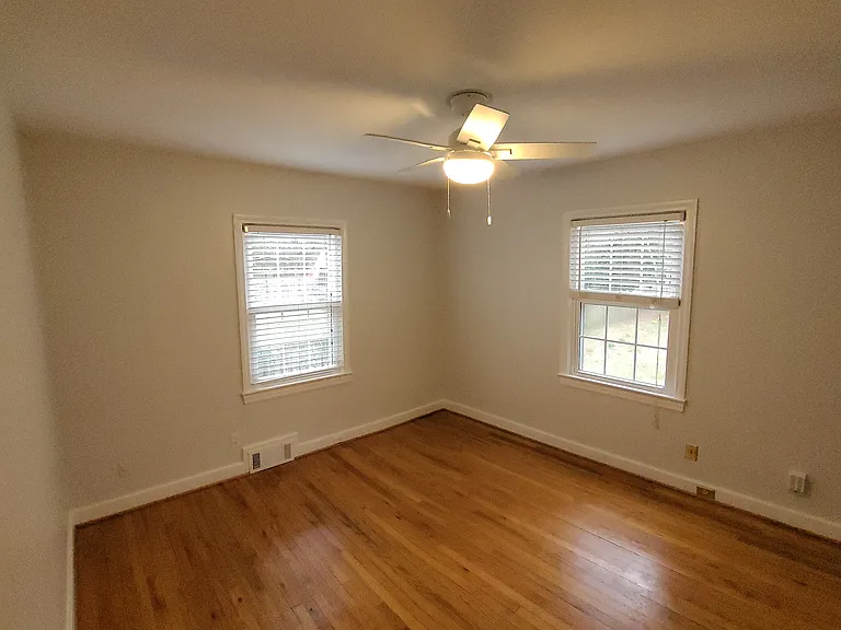 209 W Cornwallis Dr — Photo 7