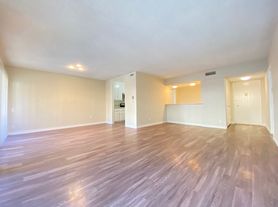 Luxury huge apartment in heart of Sherman Oaks.