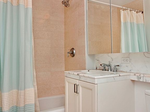 3rd image of 205 E 85th St #6A