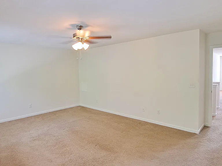 1527 Sergeant Ln — Photo 19