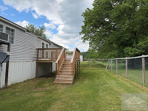 3rd image of 1449 Glenwood Park Rd