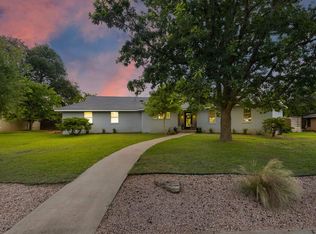 1003 Avenue A, Fredericksburg, TX 78624
