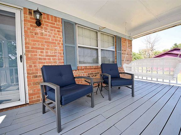 3rd image of 3893 Rolling Brook Cir NE