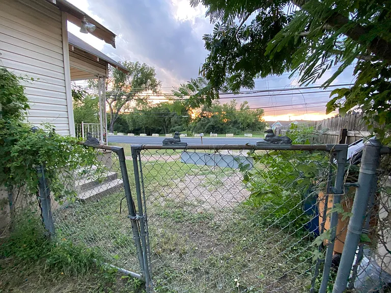 1175 Springdale Rd — Photo 14