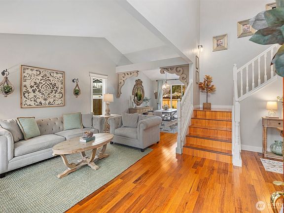 4th image of 25305 153rd Street Ct E