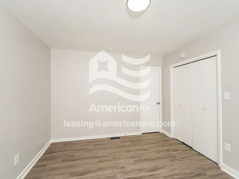 1612165_012_wm_-_bedroom_13335999.jpg