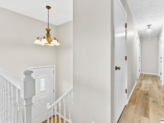 5th image of 9340 Pratt Cir