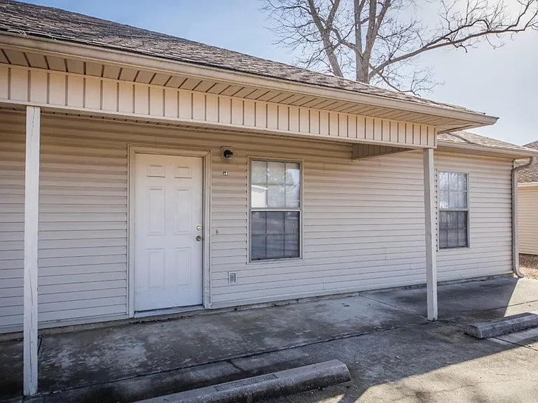 541 Morrison St — Photo 12