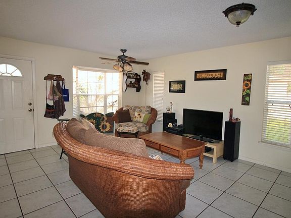 3rd image of 5705 Boynton Cres