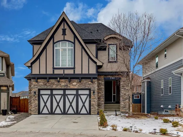 290 NW Mahogany Pl SE, Calgary, AB T3M 1W3