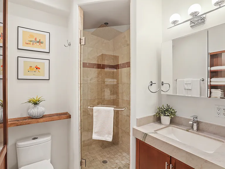 Private Bathroom with King Bedroom
