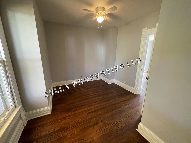 407 E Burgess St — Photo 6