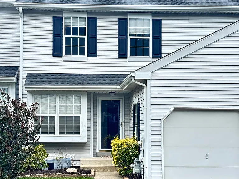 2427 Linksman Ln — Photo 6