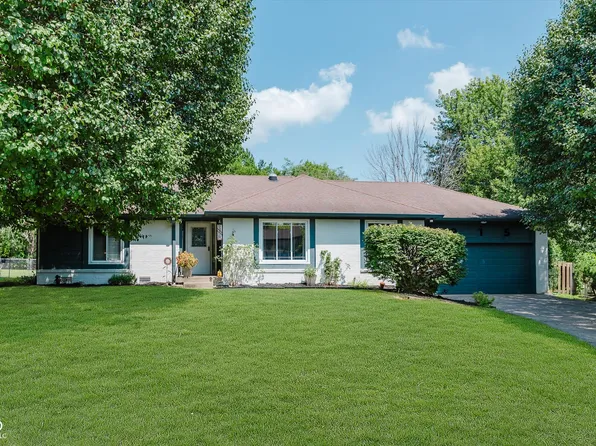 915 Granada Ct, Greenwood, IN 46143